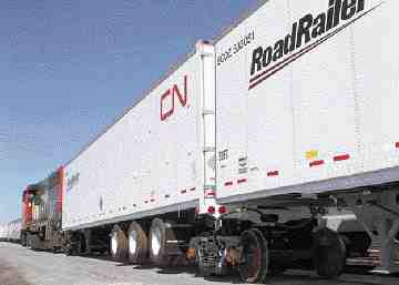 ON TRACK: RoadRailer's intermodal network expands.(CN photo)