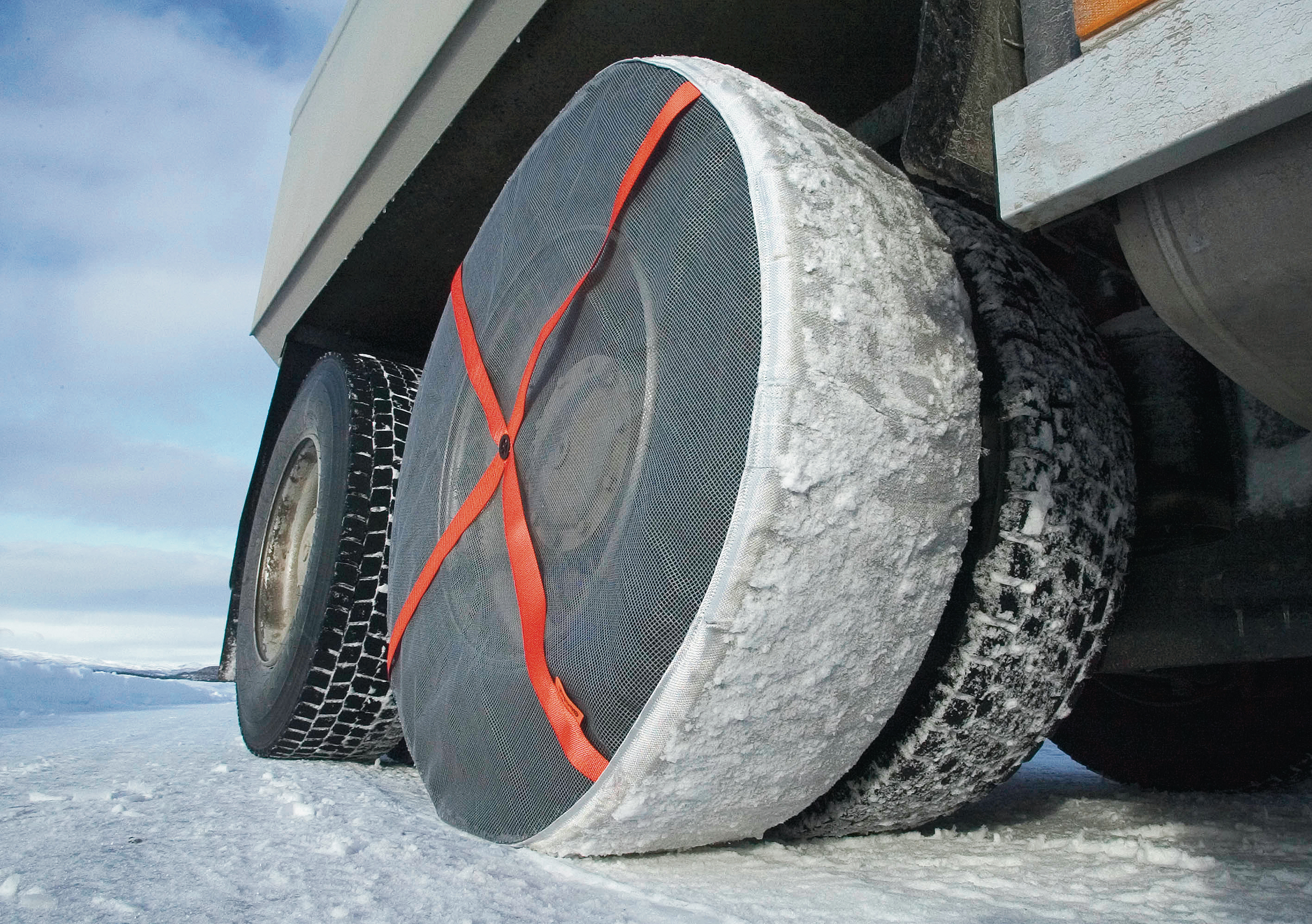 B.C. approves the use of 'snow socks' for truckers - Truck News