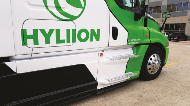 Hyliion truck branding