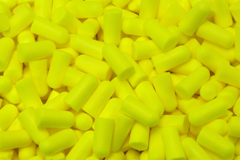 Choosing the right PPE for mechanics - Truck News