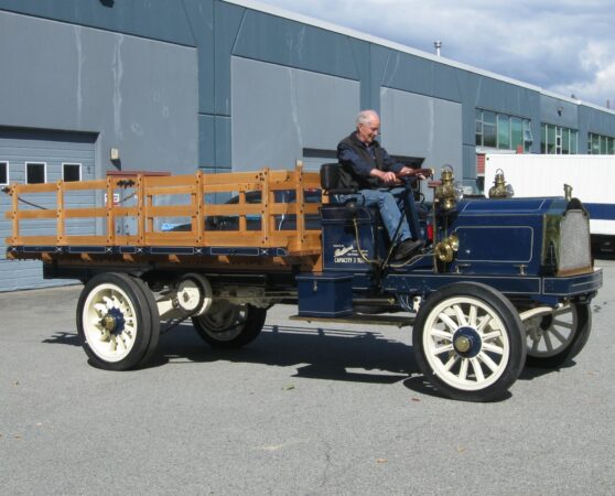 1909 3-ton Packard