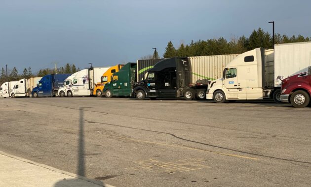 trucks parked at Onroute