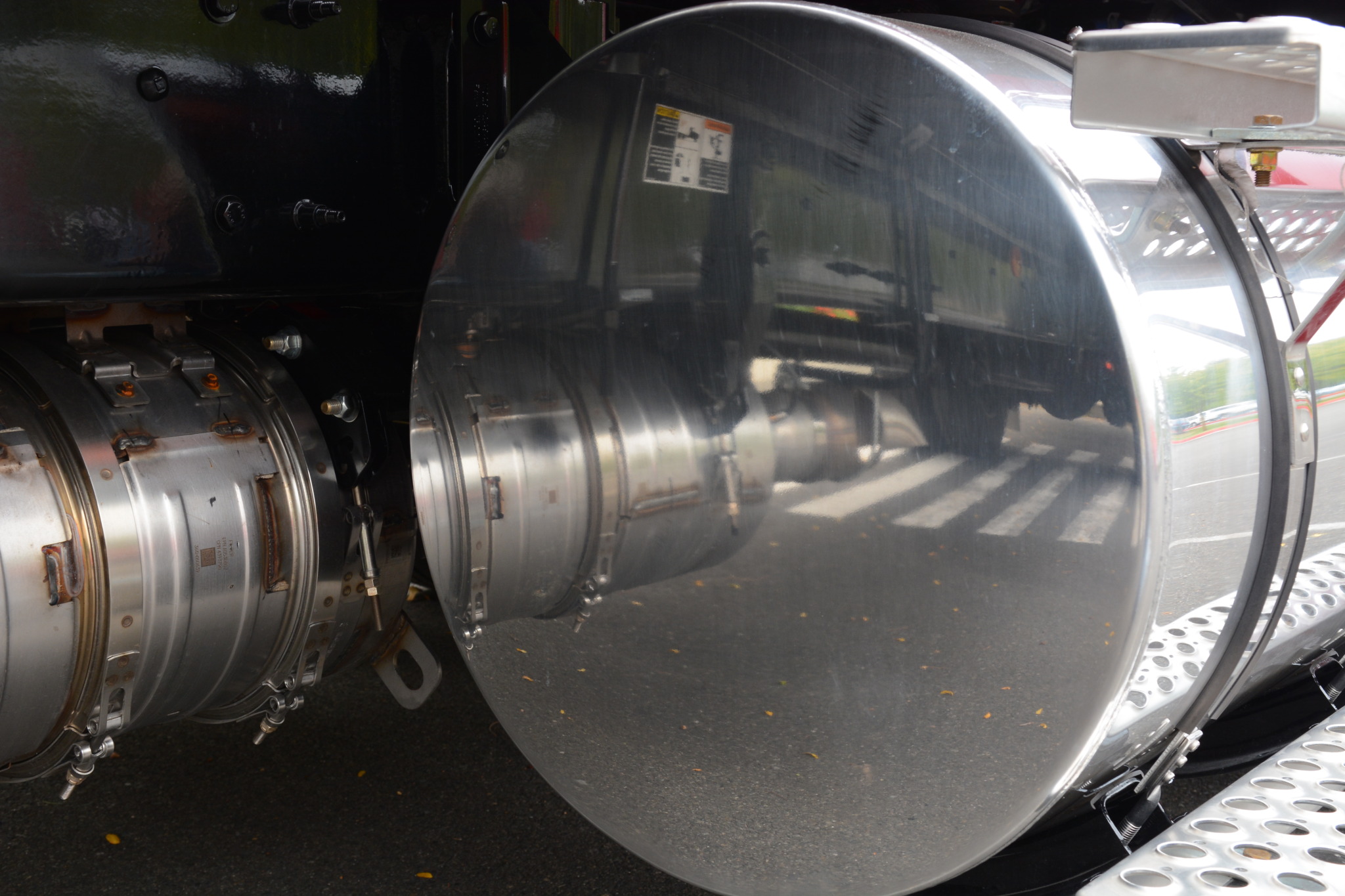 HDT Jan21-DPF 1-park - Truck News