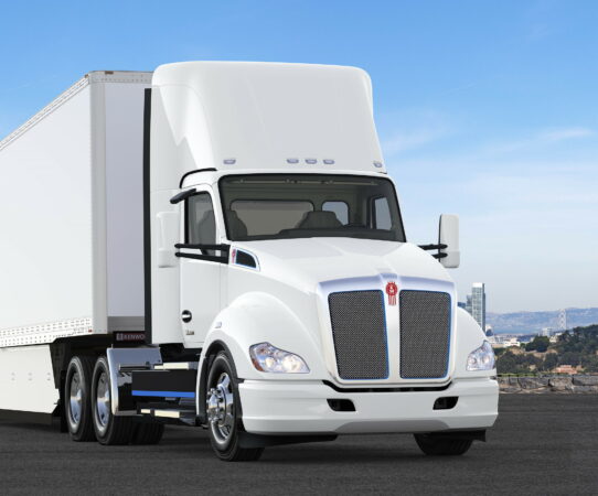 Showing Kenworth T680E