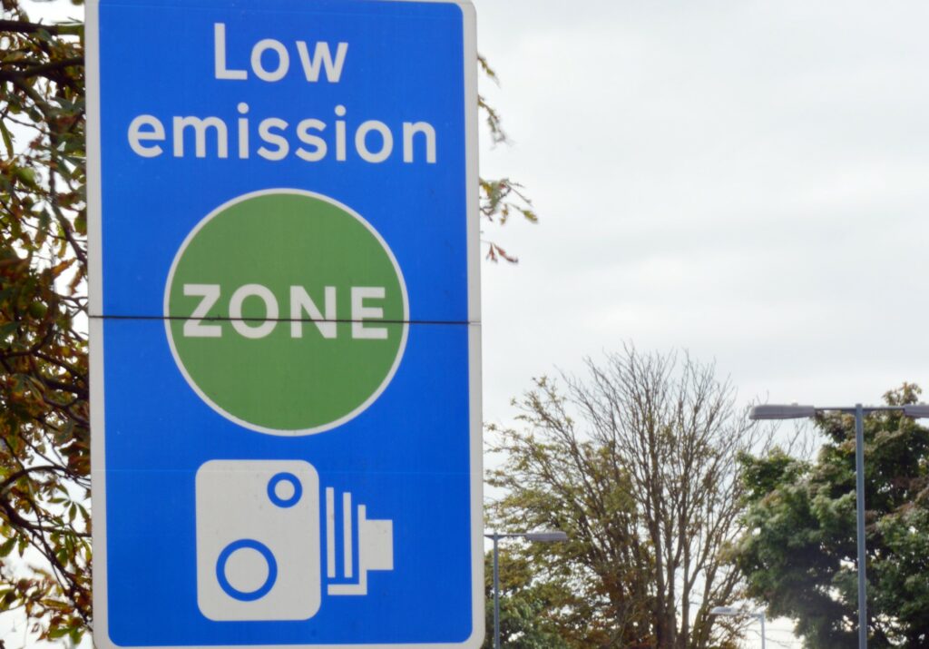 low emissions sign