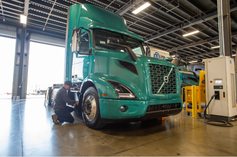 Volvo Trucks expands Canadian EV dealer network Truck News