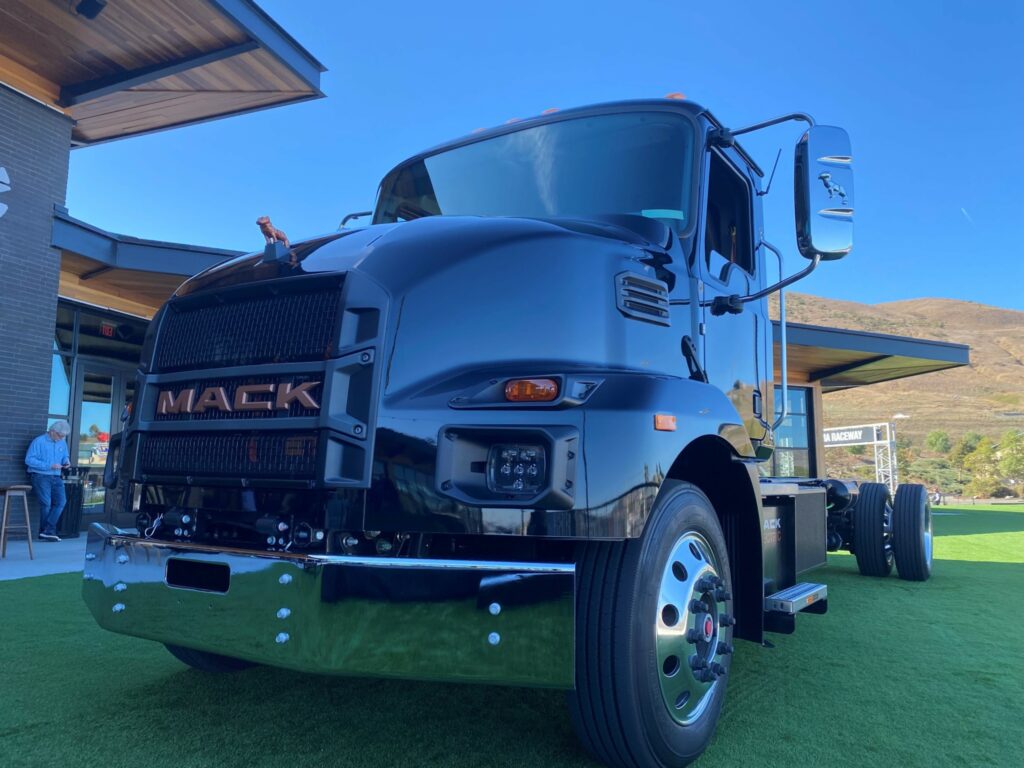 Mack MD Electric
