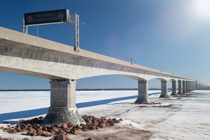 Picture of Confederation Bridge in winter